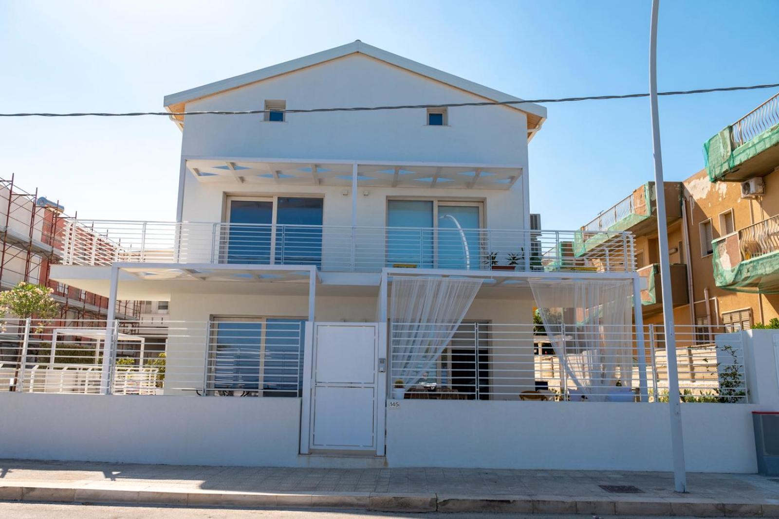 אבולה Vjman House Sea Beach - Siciliavacanza מראה חיצוני תמונה